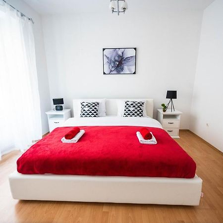 Bright And Modern 1Bdr Apartment In The Center SJJ Esterno foto