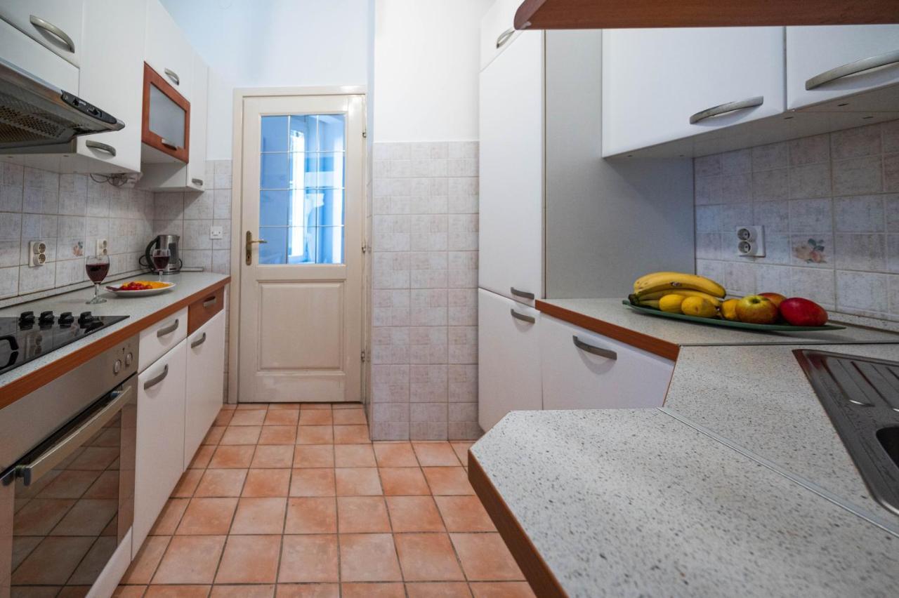 Bright And Modern 1Bdr Apartment In The Center SJJ Esterno foto